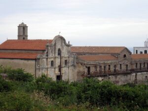 Capraia Isola borgo in Toscana