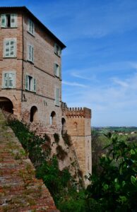 Cartoceto borgo in Marche