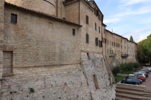 Cerreto d’Esi borgo in Marche