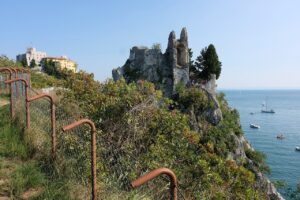 Duino-Aurisina borgo in Friuli-Venezia Giulia
