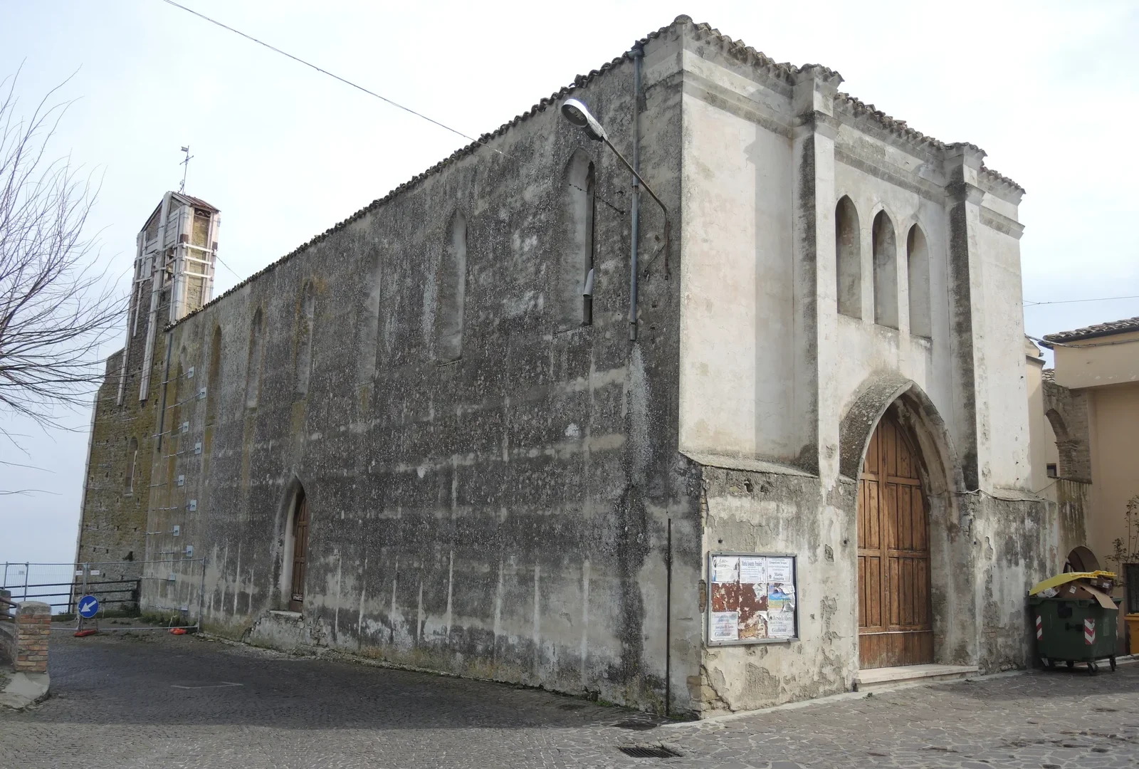 Chiesa di San Francesco d'Assisi e il chiostro